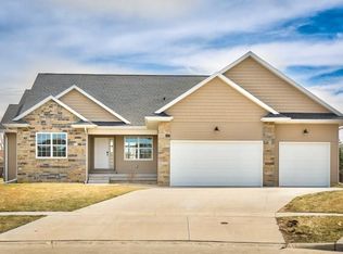 6200 Casey Ct NE, Cedar Rapids, IA 52411