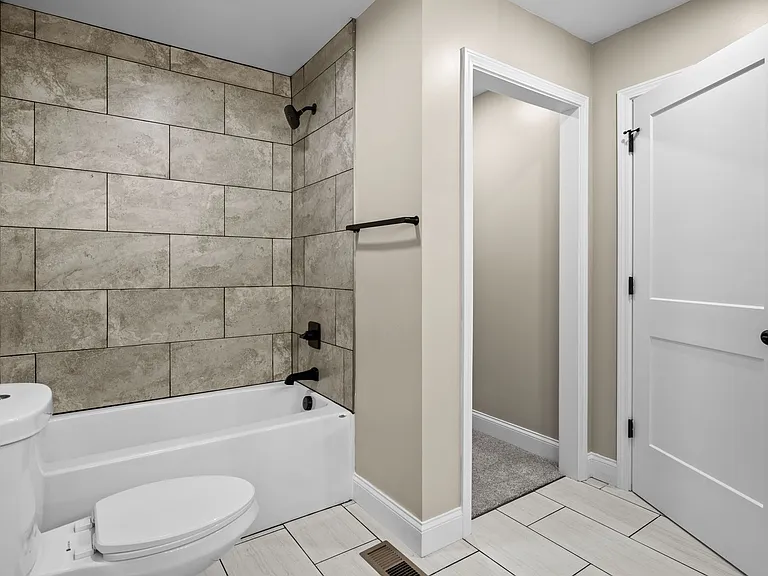 910 Windlau Ct — Photo 27