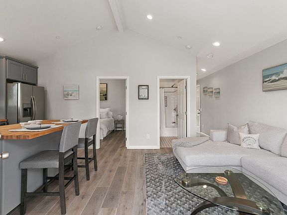 5th image of 33895 Alcazar Dr