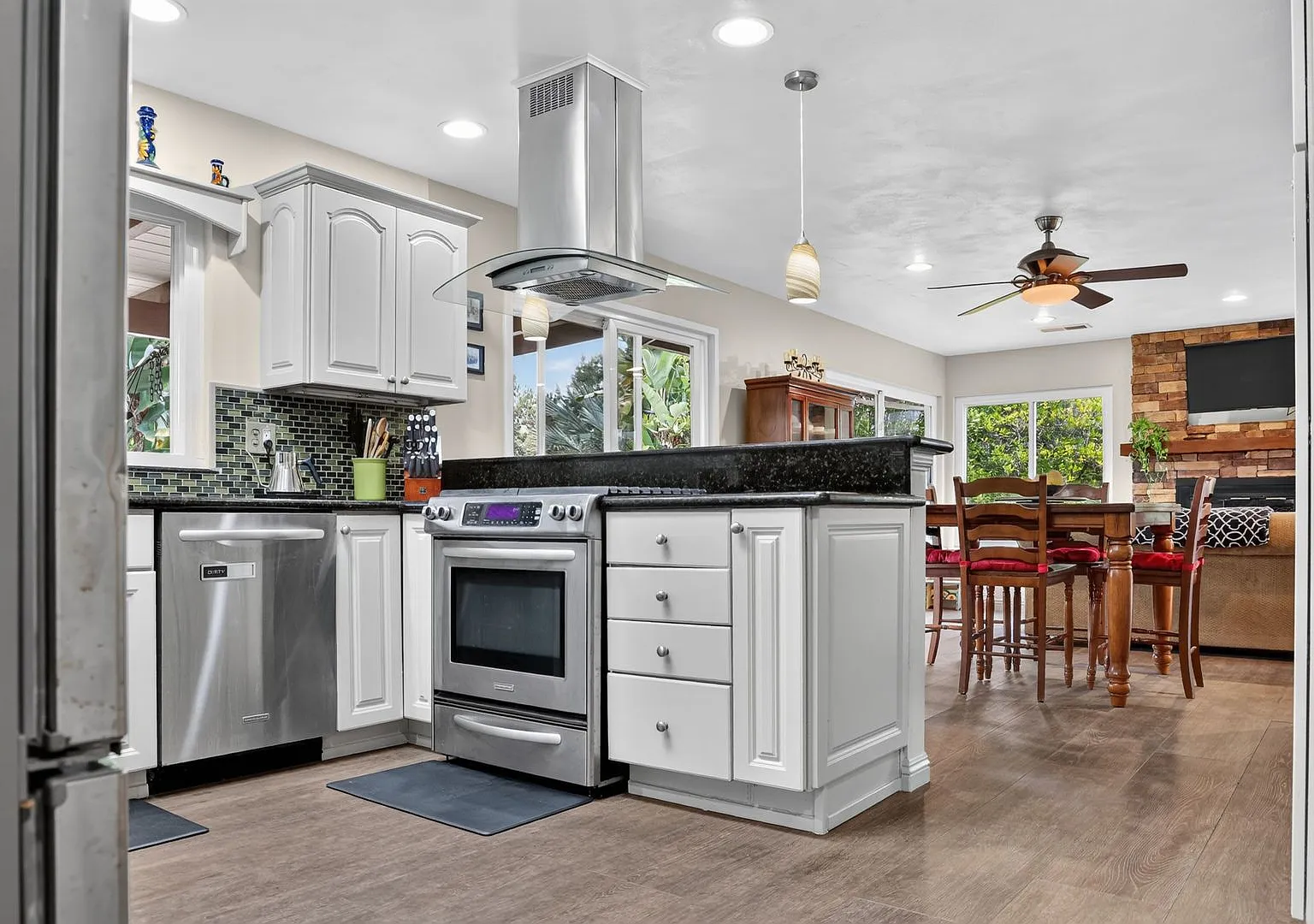 13660 Acorn Patch Ln — Photo 1