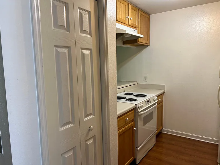 1238 Cross Creek Cir #2 — Photo 9