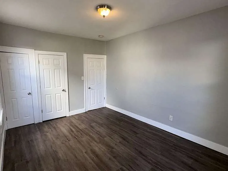 258 Keer Ave #1 — Photo 3