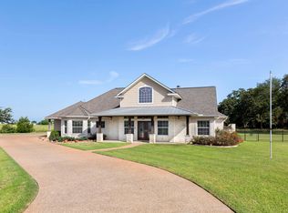 416 Legendary Oaks Blvd, Hempstead, TX 77445