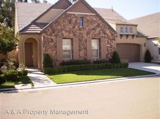 1066 Loyola Ave, Clovis, CA