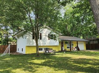 56858 Mark Manor Dr, Elkhart, IN 46516