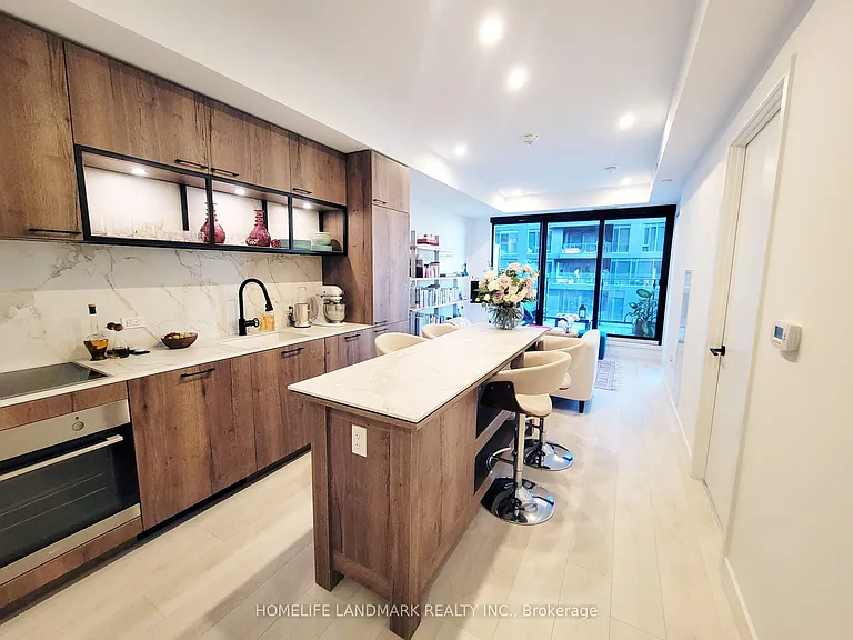 505 Richmond St W #504 — Photo 27