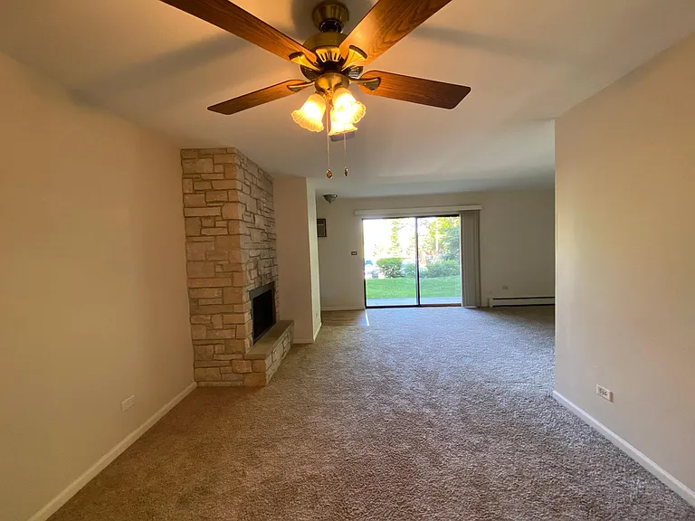 835 S Dwyer Ave #A — Photo 3
