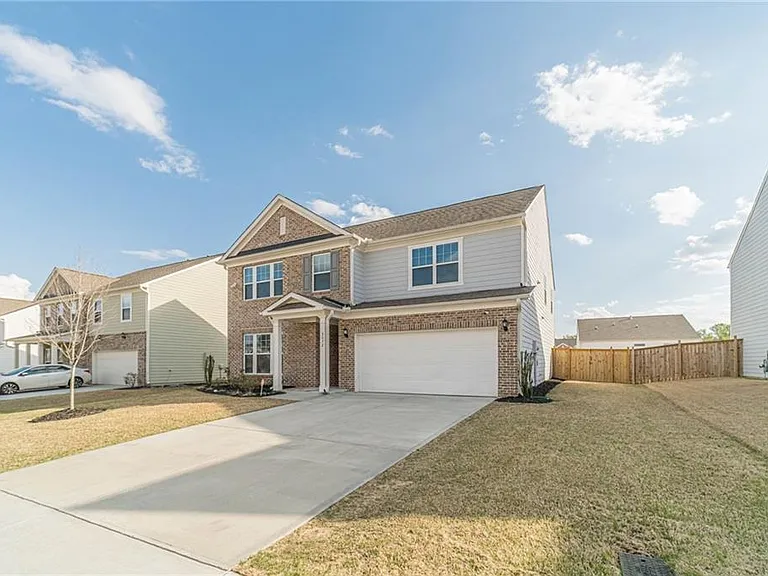 3072 Lowell Rd — Photo 2