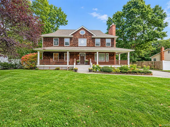 17 Mayfield Drive, Mastic Beach, NY 11951