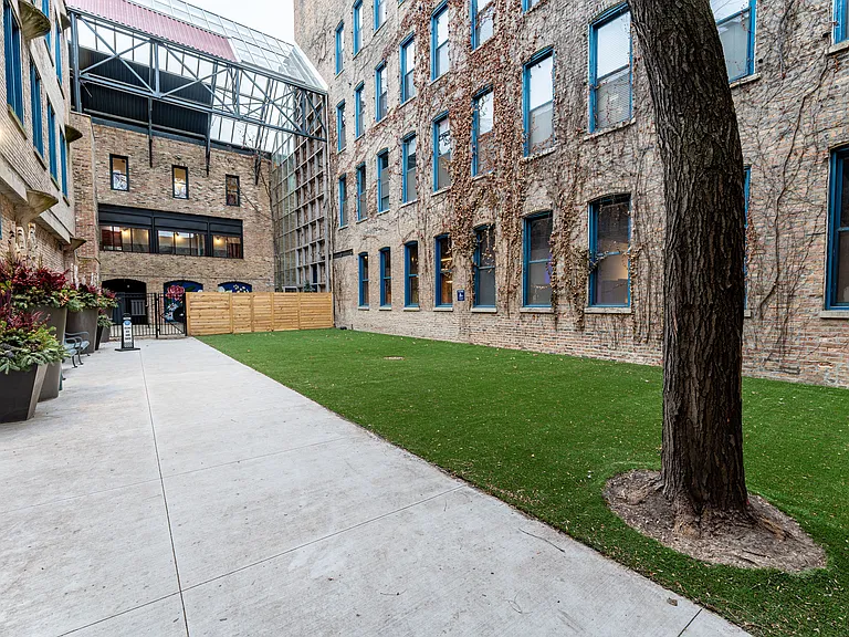 Cobbler Square Lofts — Photo 44