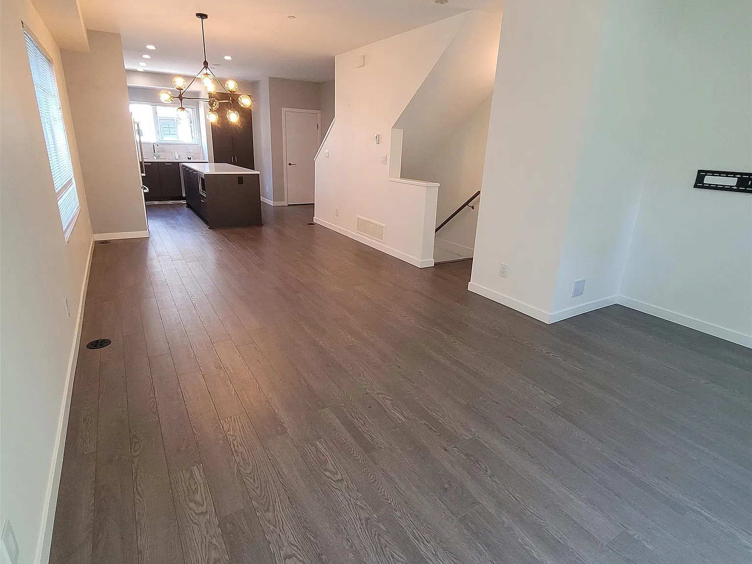 3 bed, 1405 sqft, $3,500 — Photo 4