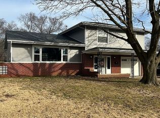 52 Longbow Ln, Springfield, IL 62704