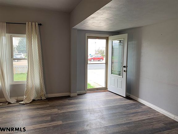 4th image of 1514 17th Ave
