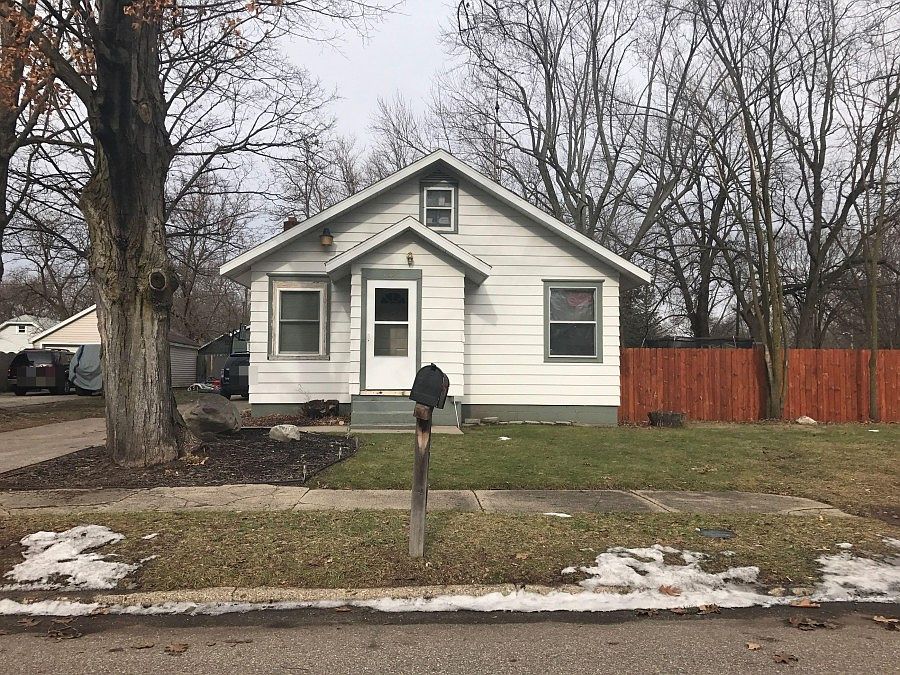 1st image of 1539 Huron St