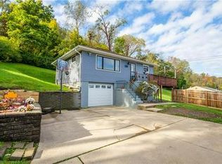 250 Marshall Rd, Oakdale, PA 15071