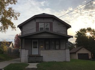 809 S 24th St, Manitowoc, WI 54220