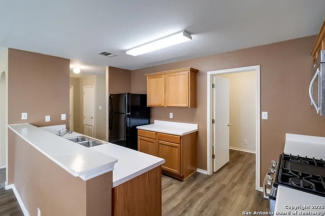 3 bed, 2.0 bath, 1773 sqft, $1,675 — Photo 3