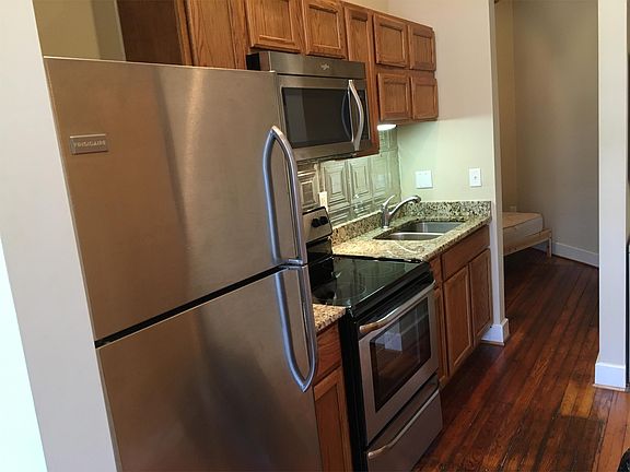 2nd image of 417 W Grace St #A