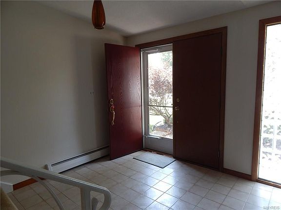 4th image of 285 Cottonwood Dr