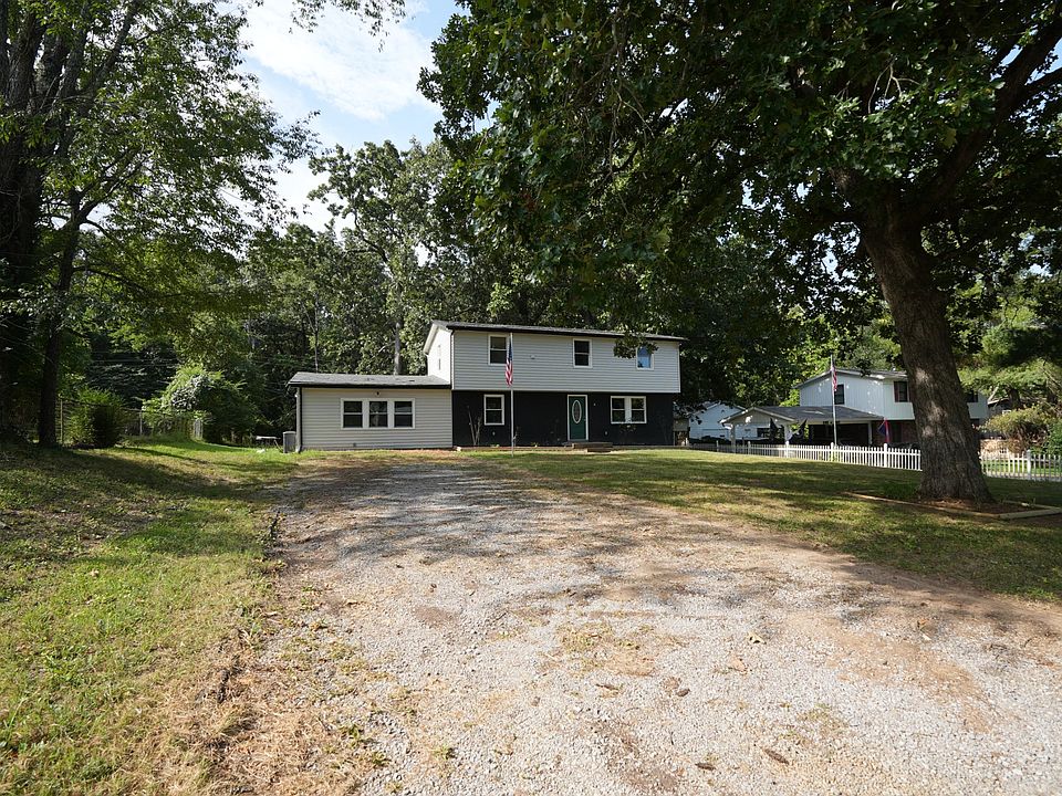 1st image of 448 Appleton Dr