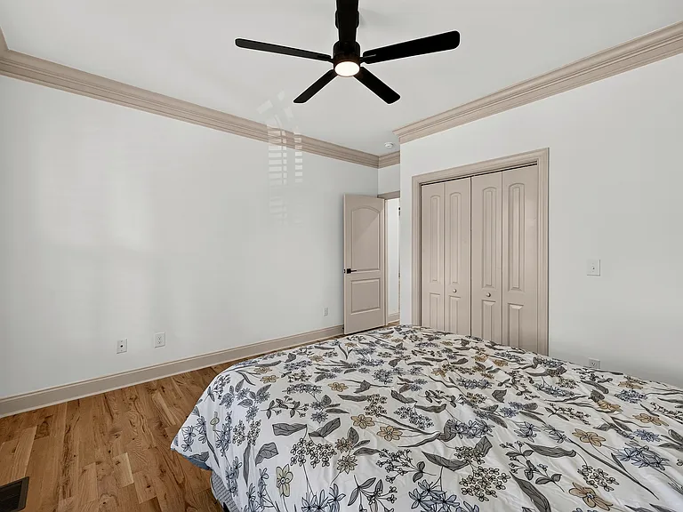 1733 Indigo Island Dr — Photo 47