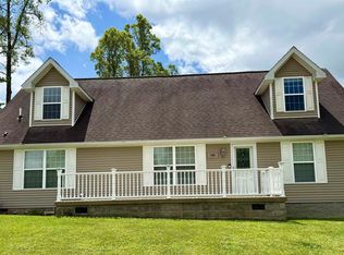 108 Valley View Ln, Fairmont, WV 26554
