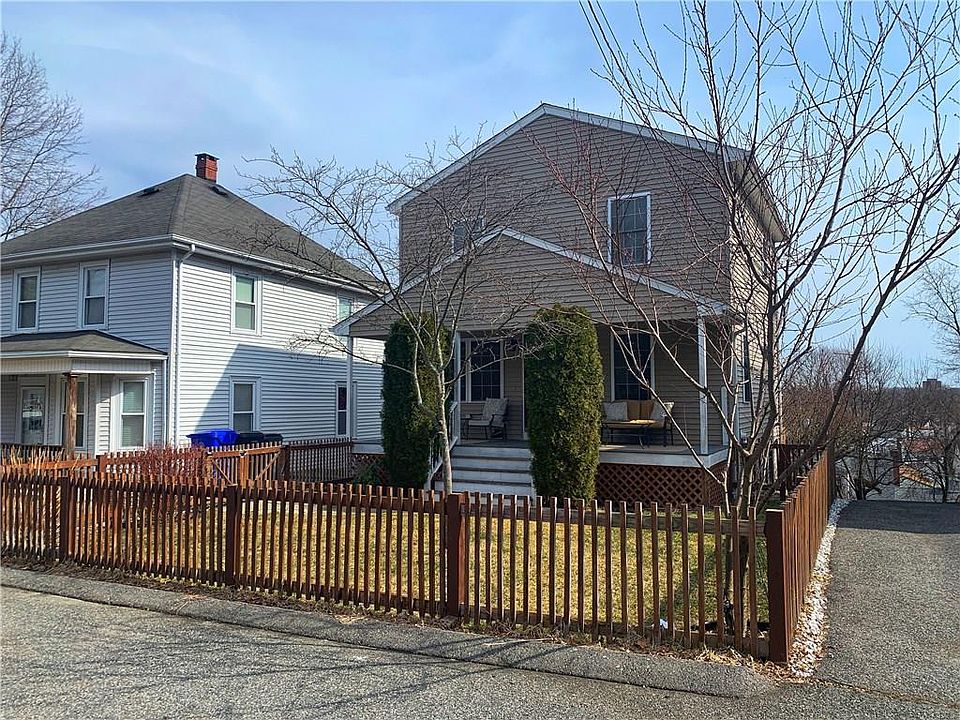 1st image of 89 Stillwater Ave