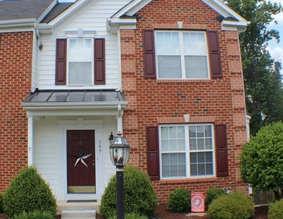 1st image of 309 Kingscote Ln