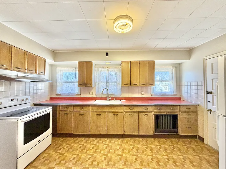 715 Bushnell St #2 — Photo 30