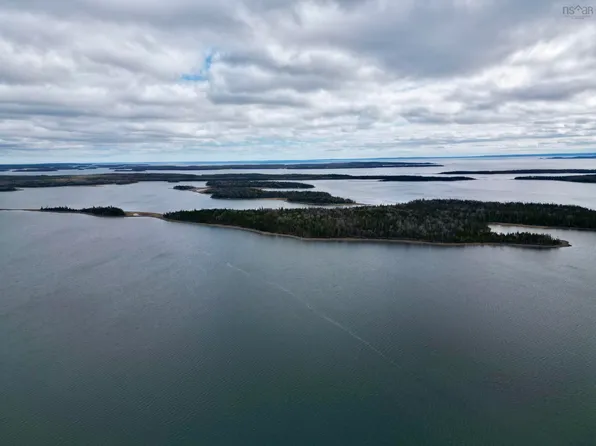 Acreage Macleod Is, Lennox Passage, NS B0E 1V0