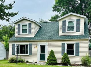 1867 Perth Rd, Madison, OH 44057