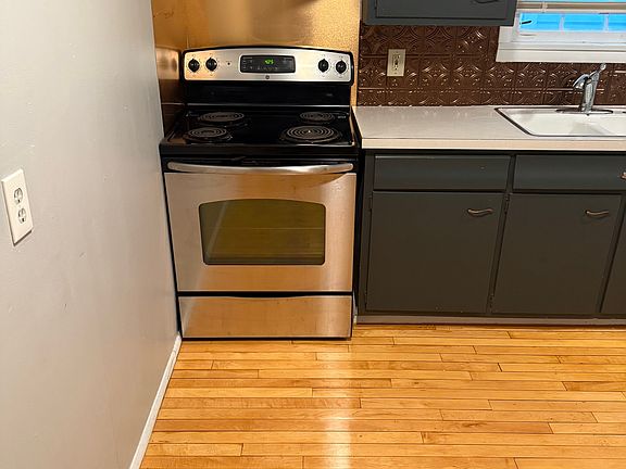 4th image of 180 Norwood Ave #4