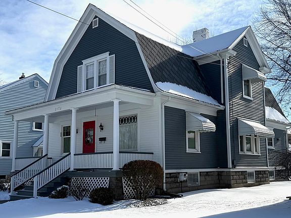 2nd image of 2176 4th St