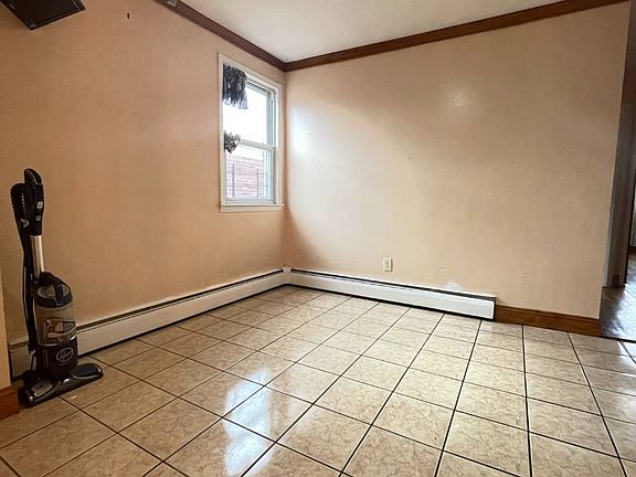 4th image of 22-23 126th St Floor 2