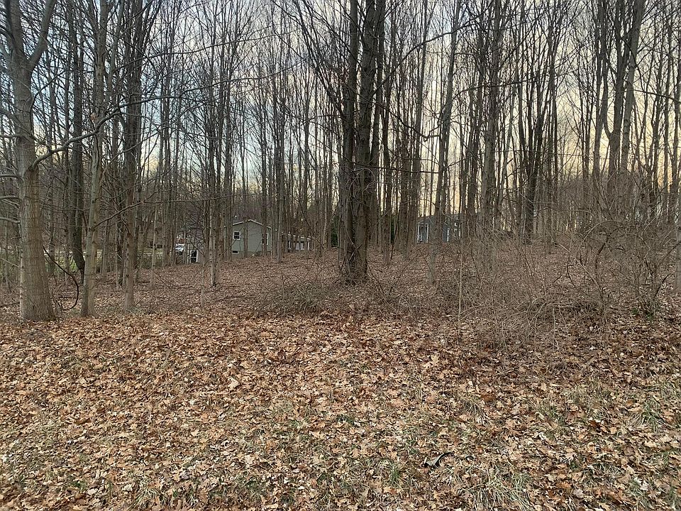 1st image of 820 Royal Cir