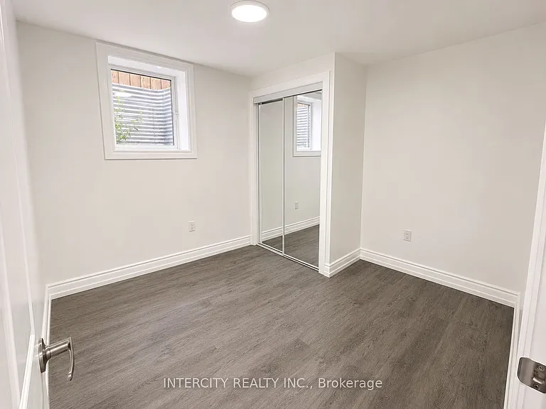 7 Empire Dr #BASEMENT — Photo 7