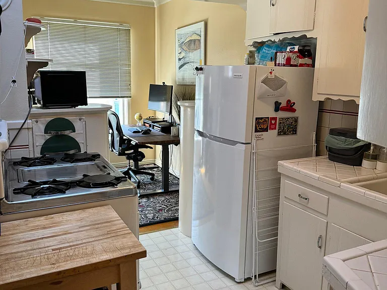 1668 Beach St — Photo 18
