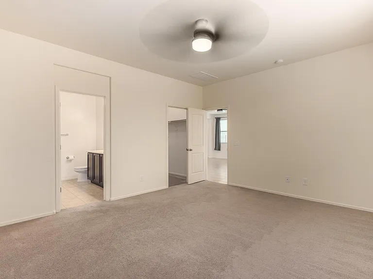 7503 S 12th Ave — Photo 16