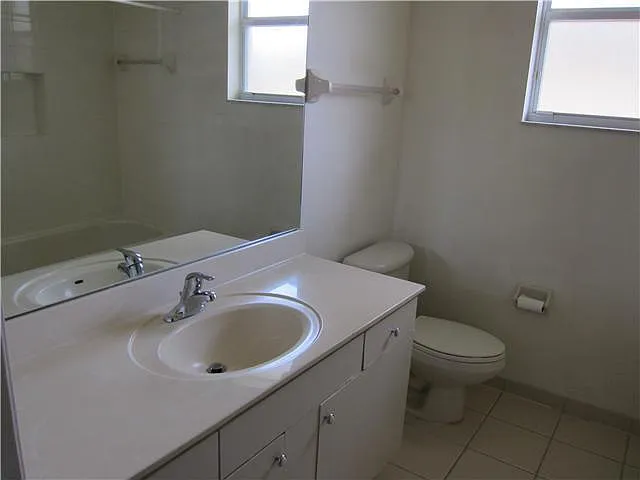 4331 Berkshire Wharf Dr — Photo 6