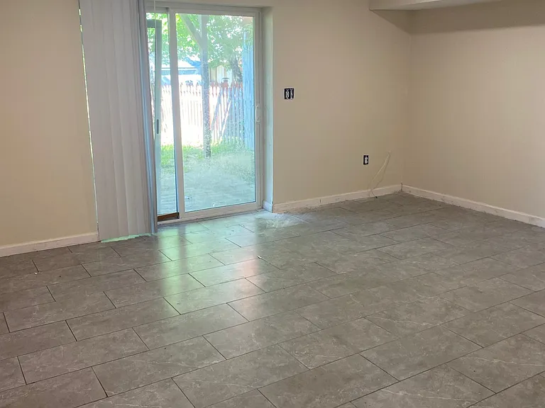 1046 Agate Dr #1 — Photo 6