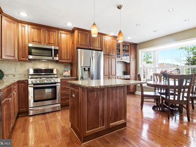 4866 Carriagepark Rd, Fairfax, VA, 22032