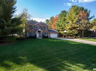 1201 E 35th St, Sterling, IL 61081