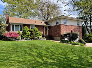 2407 Fortesque Ave, Oceanside, NY 11572