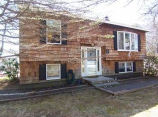 21 Maplewood Ave, Windham, ME 04062