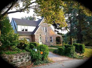 300 Old Orchard Ln, York, PA 17403