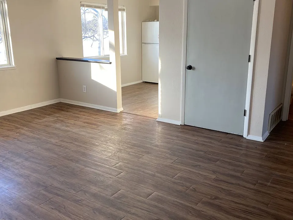 410 S Sterling Ave #7