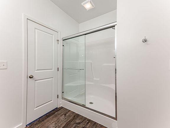 5th image of 1410 W Millstone Ct