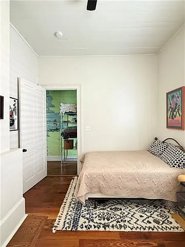 2422 Columbus St — Photo 10