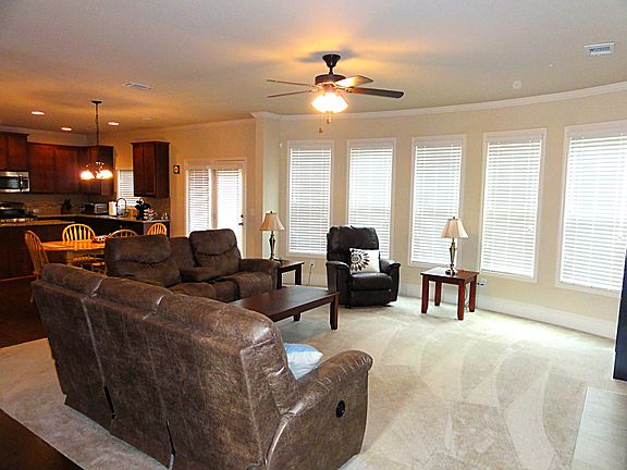 4th image of 3395 Long Lake Dr