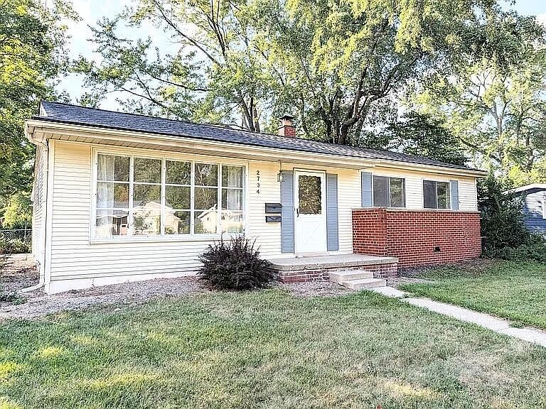 1st image of 2734 Hampshire Rd
